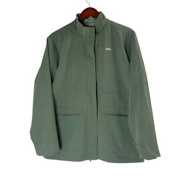 FIGS Page Scrub Jacket in Moss Size L - Picture 7 of 15